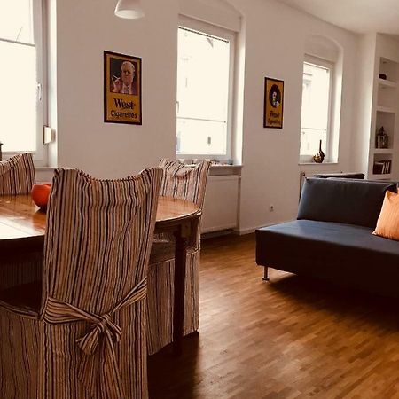 Modernes Apartment - Neustadt/Weinstrasse Stadt Neustadt an der Weinstraße المظهر الخارجي الصورة